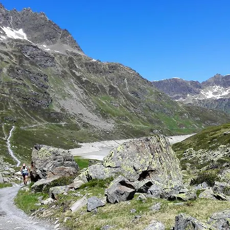 Aktiv-ferienwohnungen Montafon *